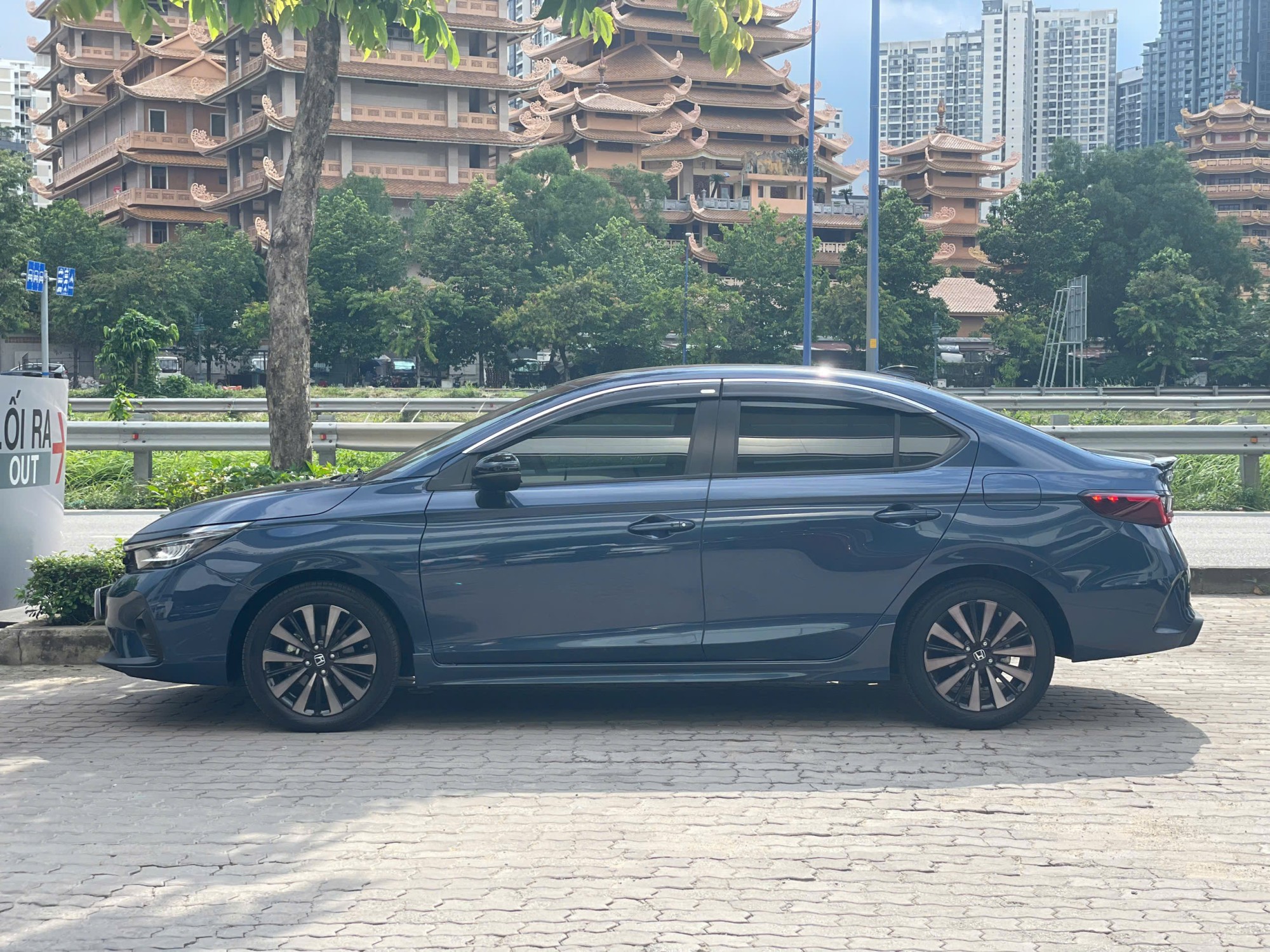 BÁN HONDA CITY RS 2023 CŨ CHÍNH HÃNG – Xe Đẹp, Full Phụ Kiện, Giá Tốt - Odo: 35.000km